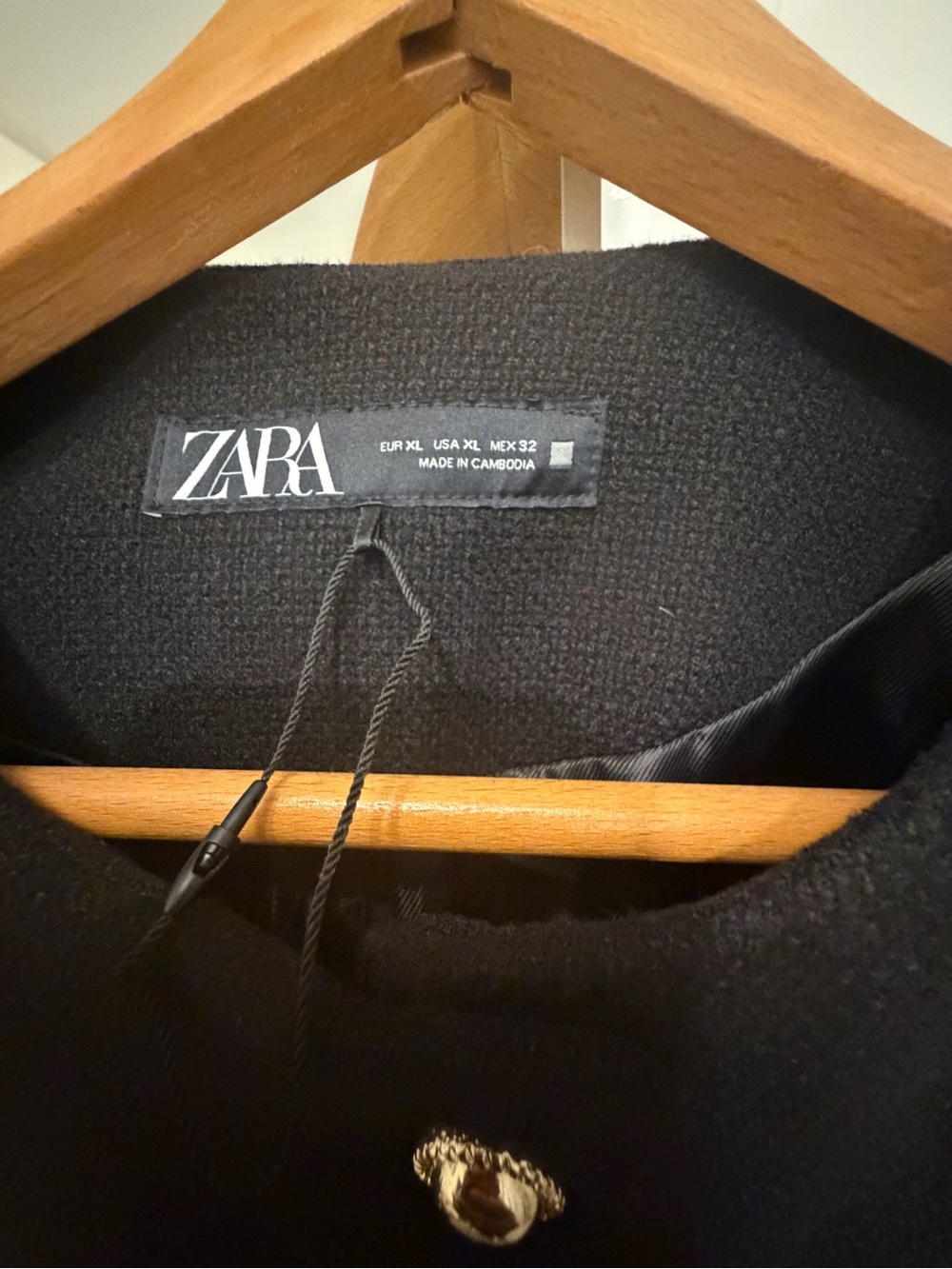 Zara Men's Black Crewneck Sweater with Button Detail